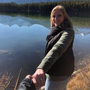 Meet your Posher, Emily